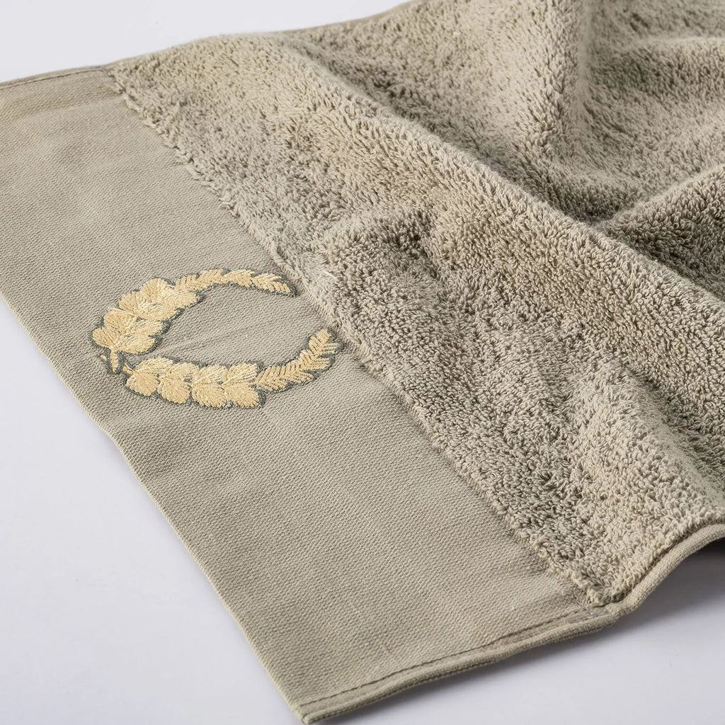 Picasso Towel - Royal Crown Bath | Color : Green