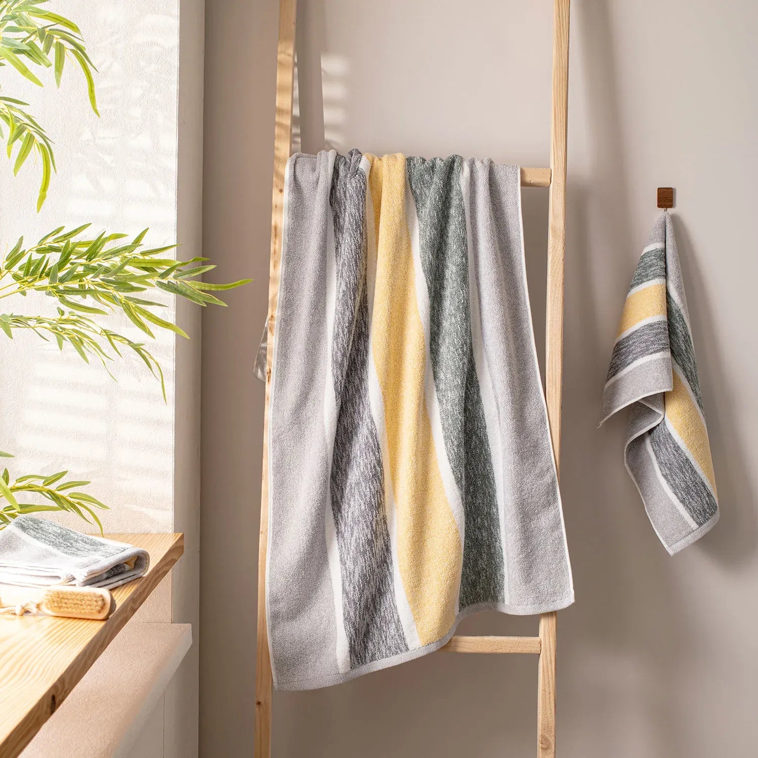 The Bamboo Bath Towel – Lightweight Luxury with Superior Absorbency | Color : Yellow 06