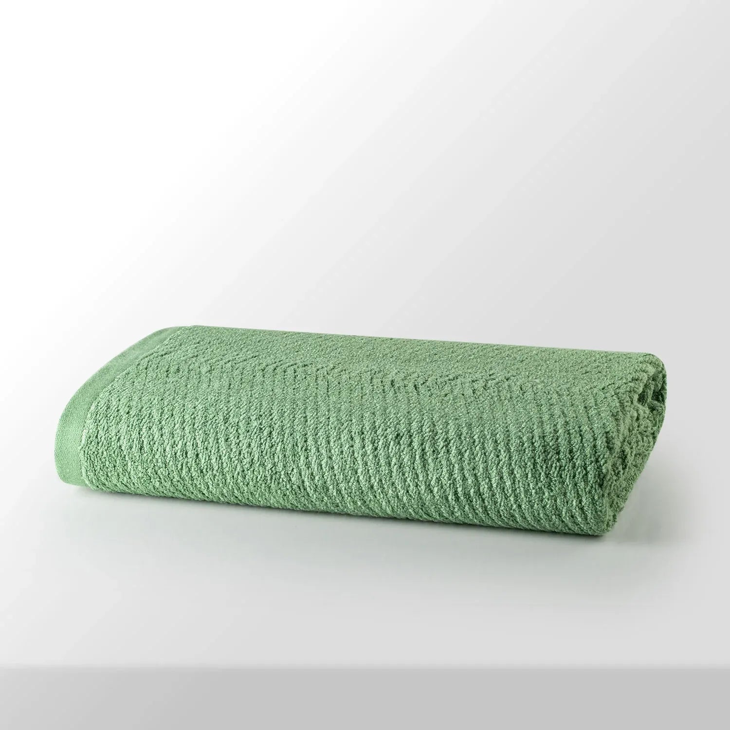 The Bamboo Bath Towel – Lightweight Luxury with Superior Absorbency | Color : Green 04