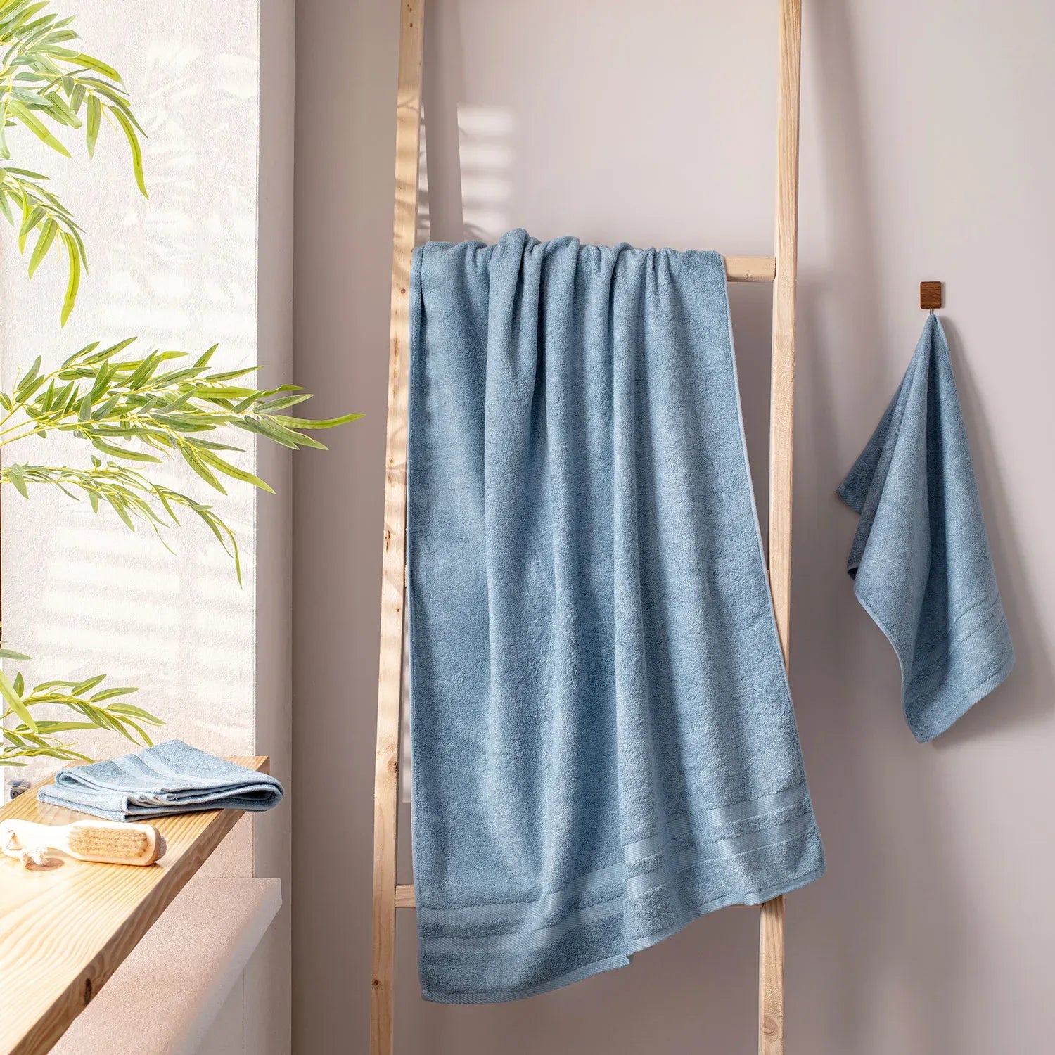 The Bamboo Bath Towel – Lightweight Luxury with Superior Absorbency | Color : Blue 03