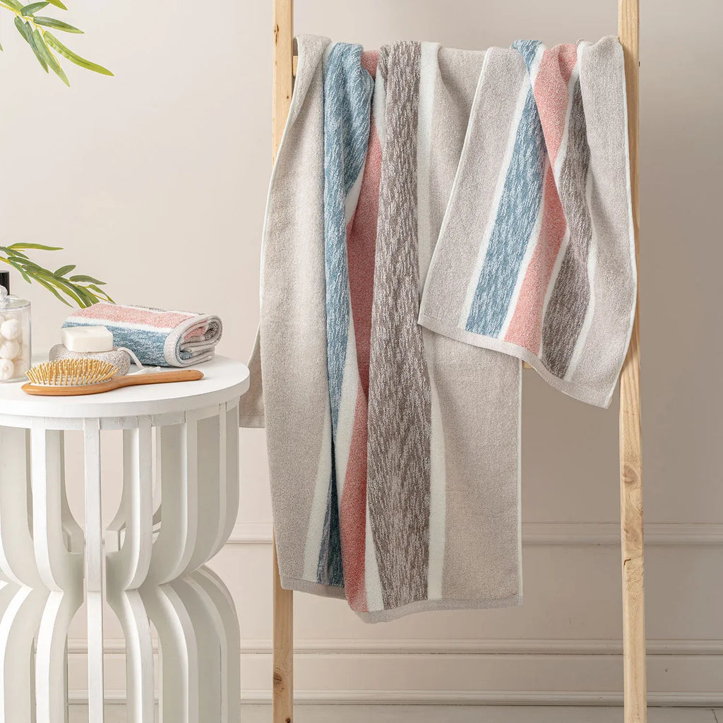 The Bamboo Bath Towel – Lightweight Luxury with Superior Absorbency | Color : Pink 06