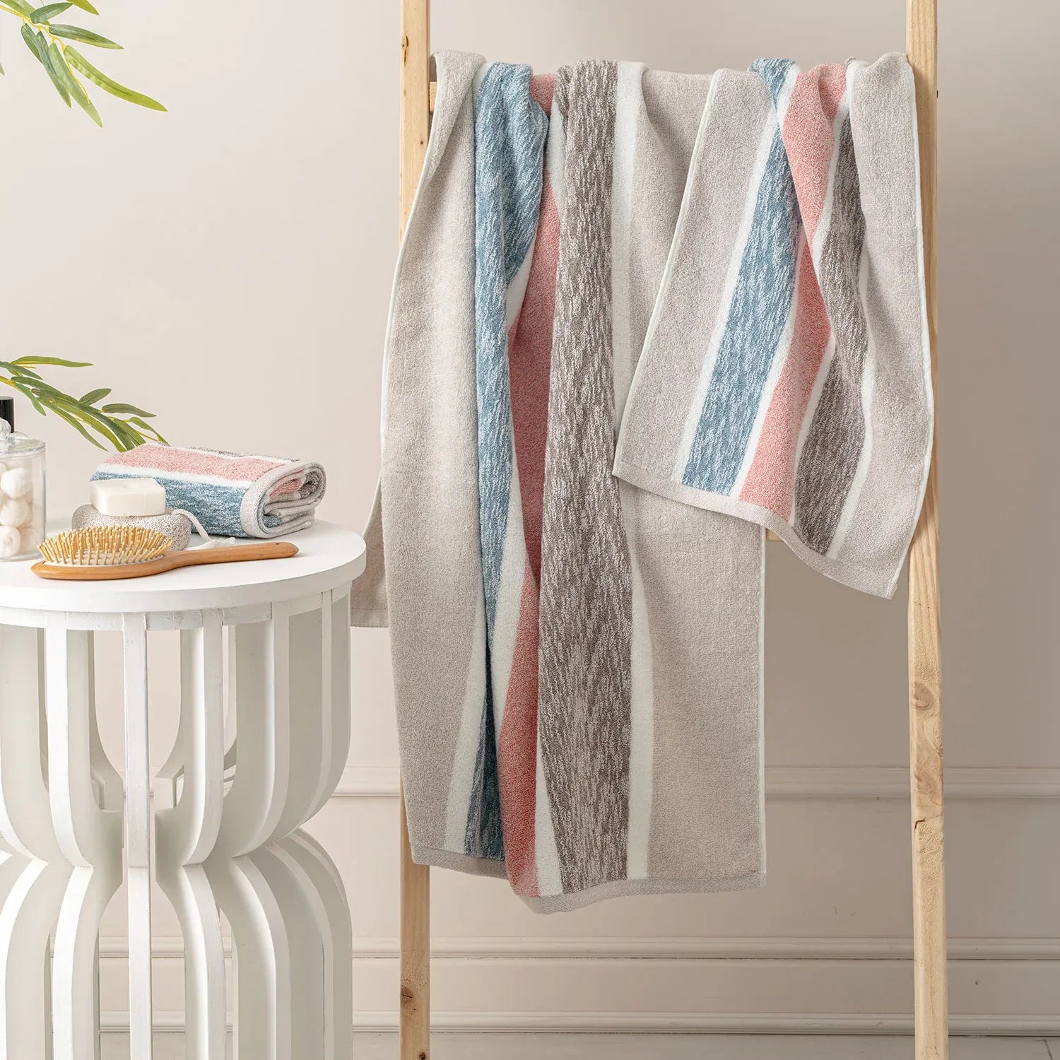 The Bamboo Bath Towel – Lightweight Luxury with Superior Absorbency | Color : Pink 06