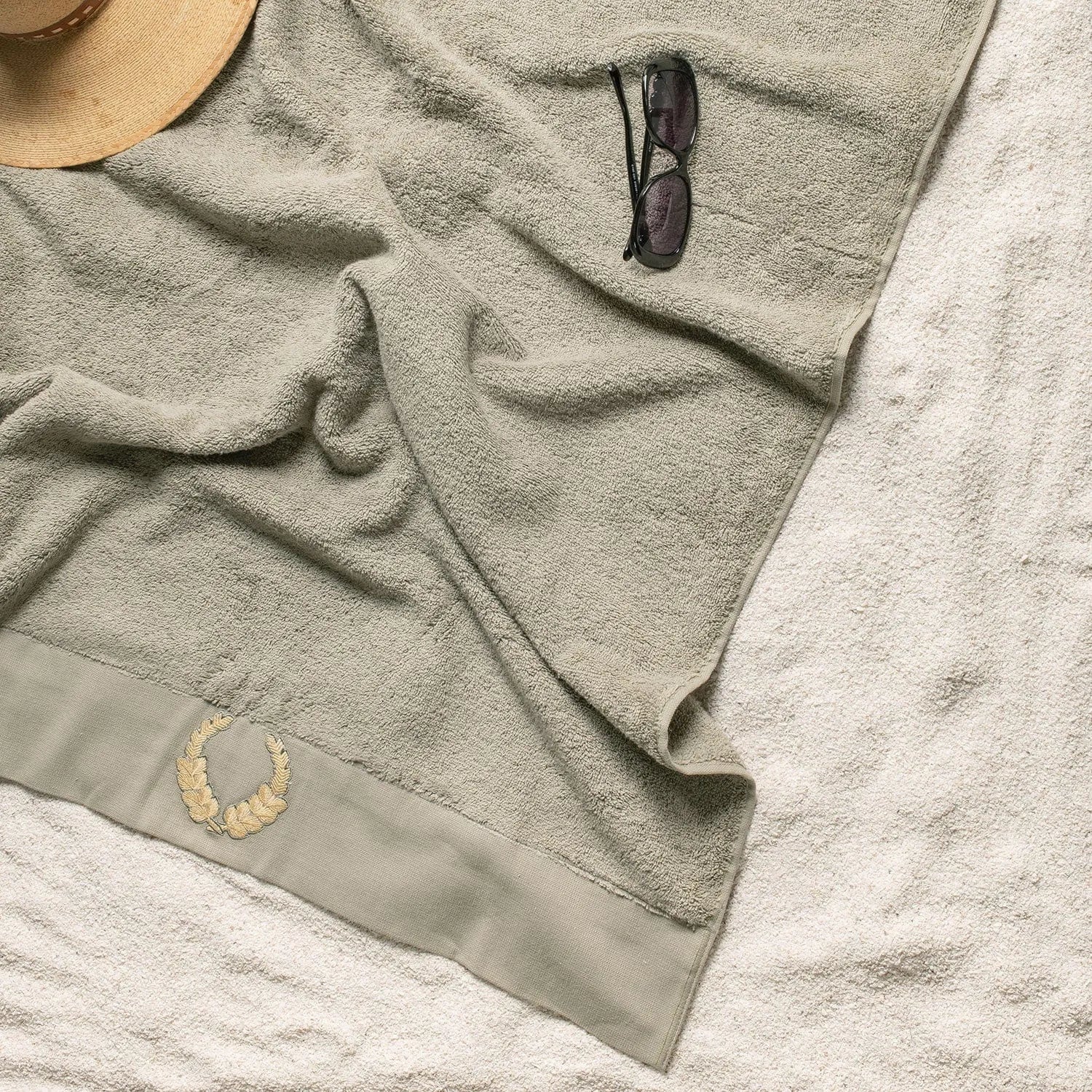 Picasso Towel - Royal Bee Bath | Color : Green