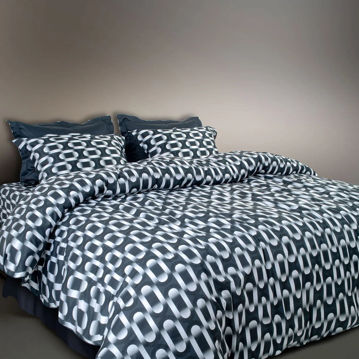 Aiva 550 TC 100% Cotton Super King Bedsheet | Color: SGBK 386