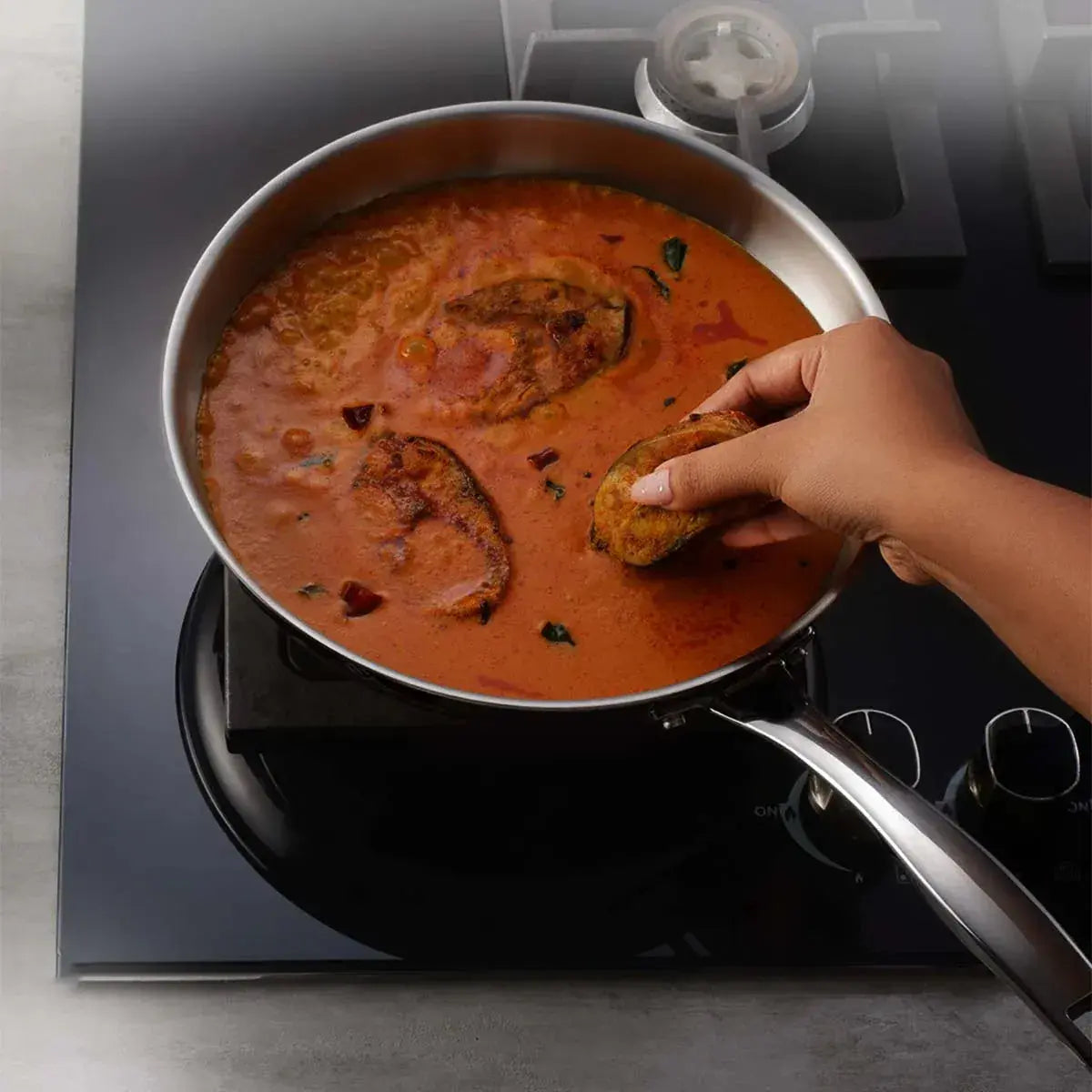 Aeion Triply Fry Pan with SS Lid Tramontina
