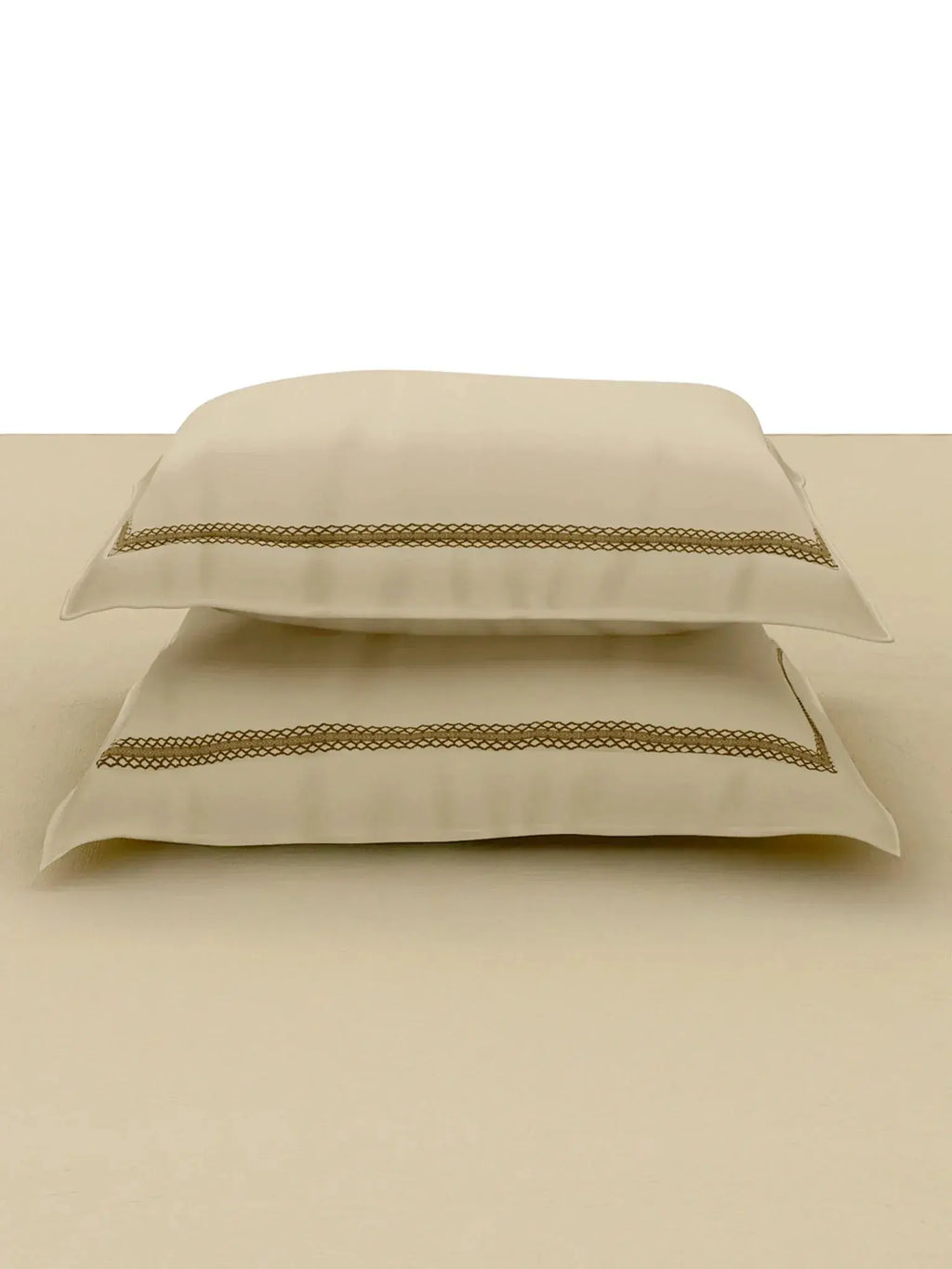 STELLAR-FRENCH OAK KING BED SHEET SET | 1 KING BEDSHEET, 2Pcs PILLOW COVERS Sansaar A D'decor Brand